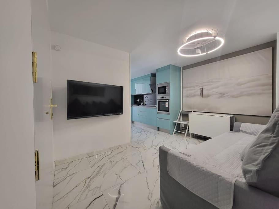 Las Canteras New 2 Bedrooms Flat At The Beach Parking Optional Las Palmas de Gran Canaria Exteriör bild