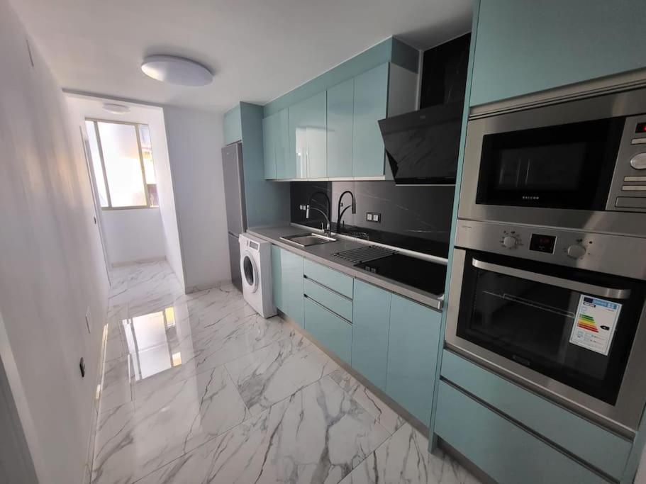 Las Canteras New 2 Bedrooms Flat At The Beach Parking Optional Las Palmas de Gran Canaria Exteriör bild