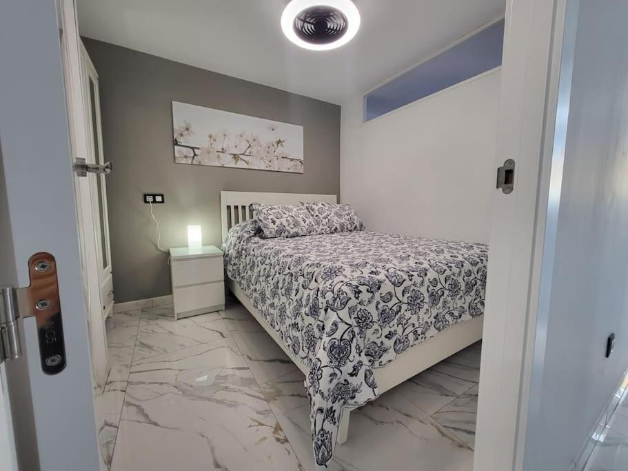 Las Canteras New 2 Bedrooms Flat At The Beach Parking Optional Las Palmas de Gran Canaria Exteriör bild