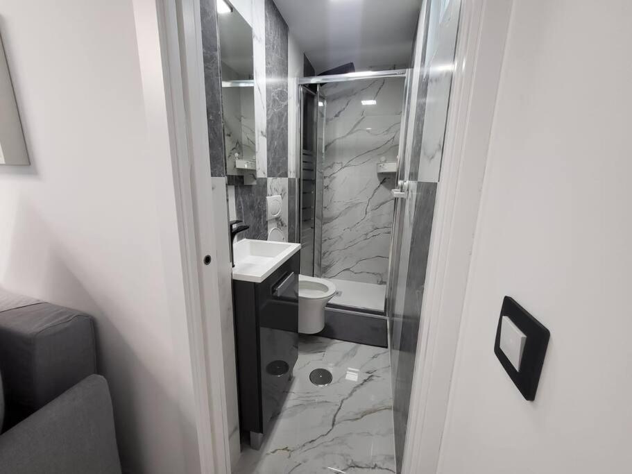 Las Canteras New 2 Bedrooms Flat At The Beach Parking Optional Las Palmas de Gran Canaria Exteriör bild
