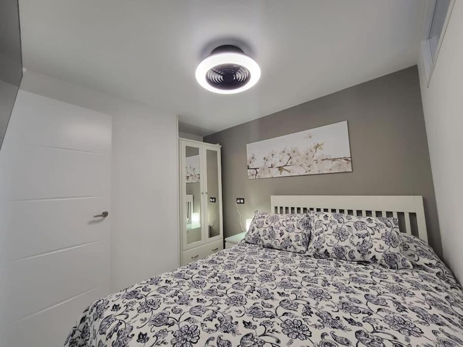 Las Canteras New 2 Bedrooms Flat At The Beach Parking Optional Las Palmas de Gran Canaria Exteriör bild